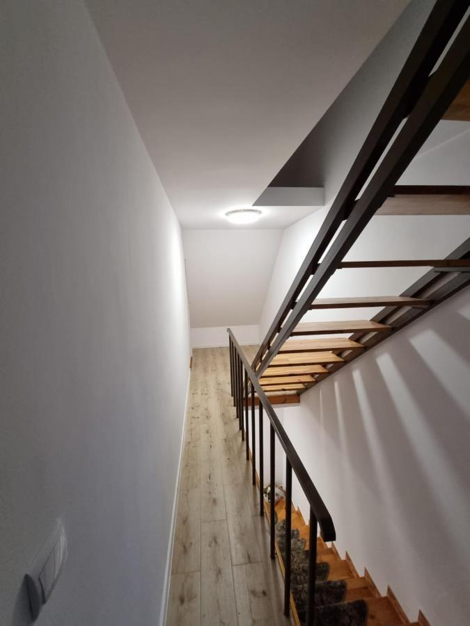Villa Na Uboczu 3 2 Lazienki I Taras *